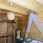 : Le Moulin Du Sagard 木屋 *