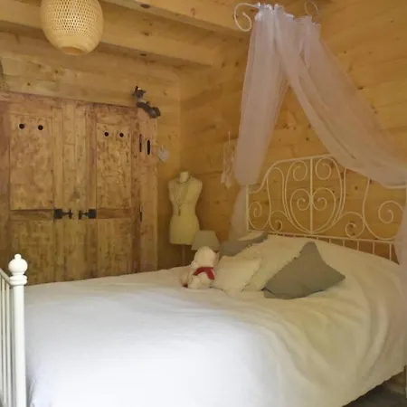 : Le Moulin Du Sagard シャレー
