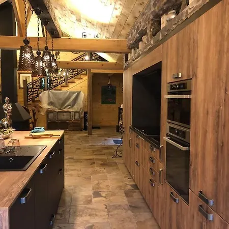 : Le Moulin Du Sagard シャレー