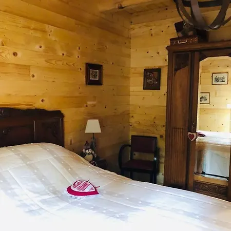 : Le Moulin Du Sagard シャレー