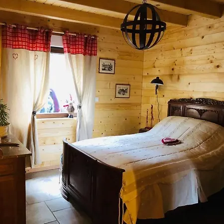 : Le Moulin Du Sagard シャレー