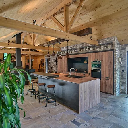 : Le Moulin Du Sagard